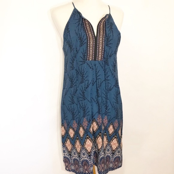 Monteau Dresses & Skirts - Beautiful Lined T Back Style Monteau BOHO DRESS